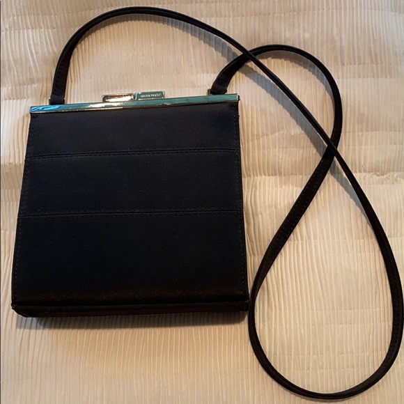 Black purse - Picture 2 of 4